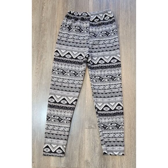 Star Ride Juniors Size L/XL Black & White Insulated Leggings Geometric Pattern - Picture 6 of 6